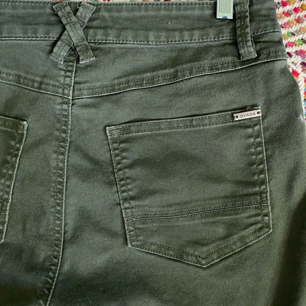 Prana | army green straight leg pants | W’s 8